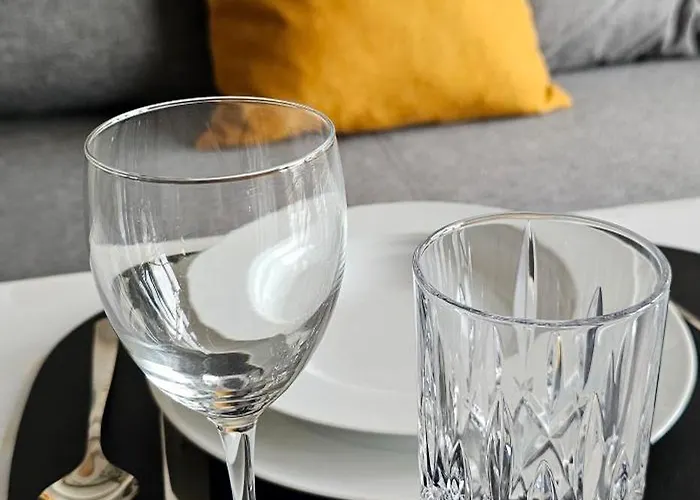 The Smart Living Nest - Comfyhome Apartman